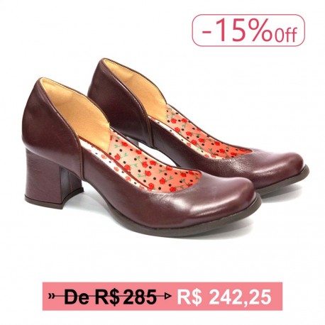scarpin de couro vermelho