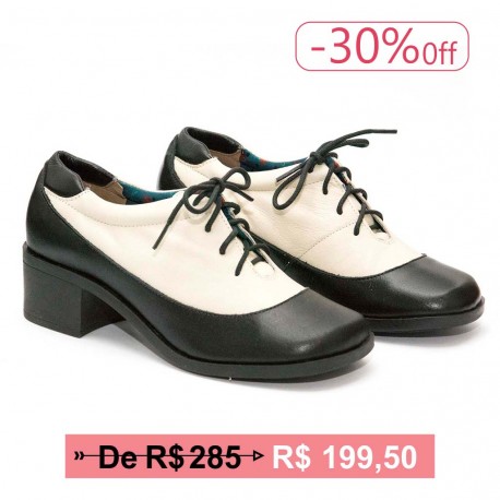Boneca quadrado preto creme