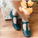 Sapato boneca em couro verde militar