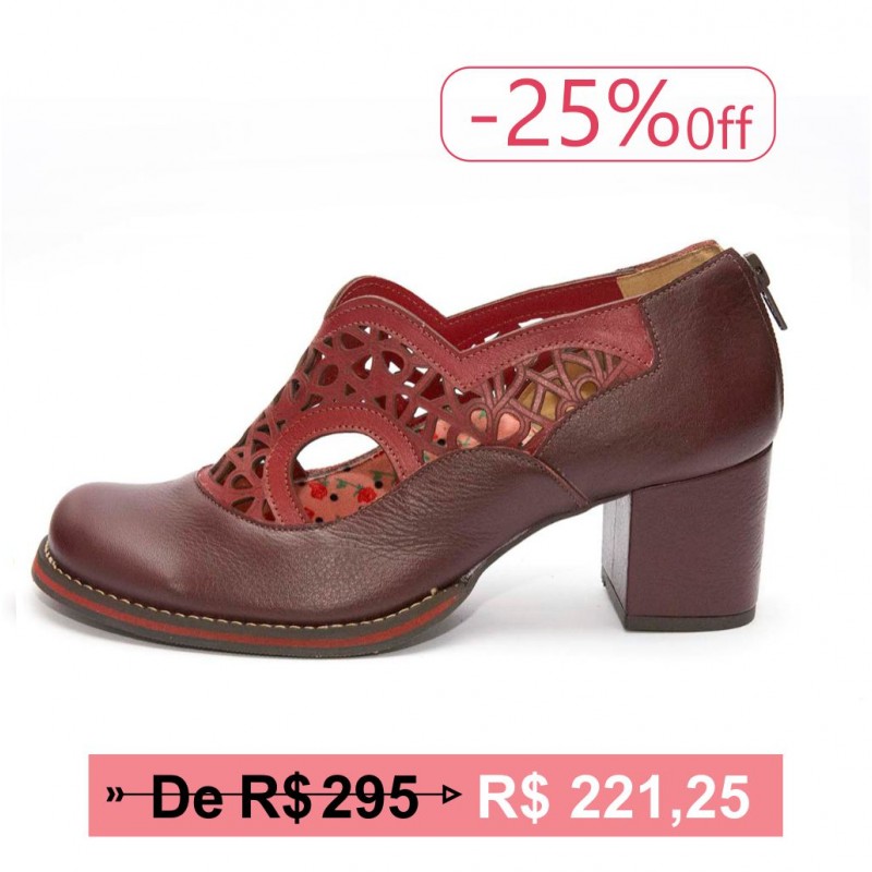 sapato vermelho boneca