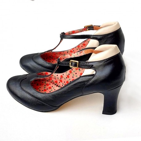 Sapato vintage preto com off white