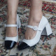 Boneca veneto off white verniz