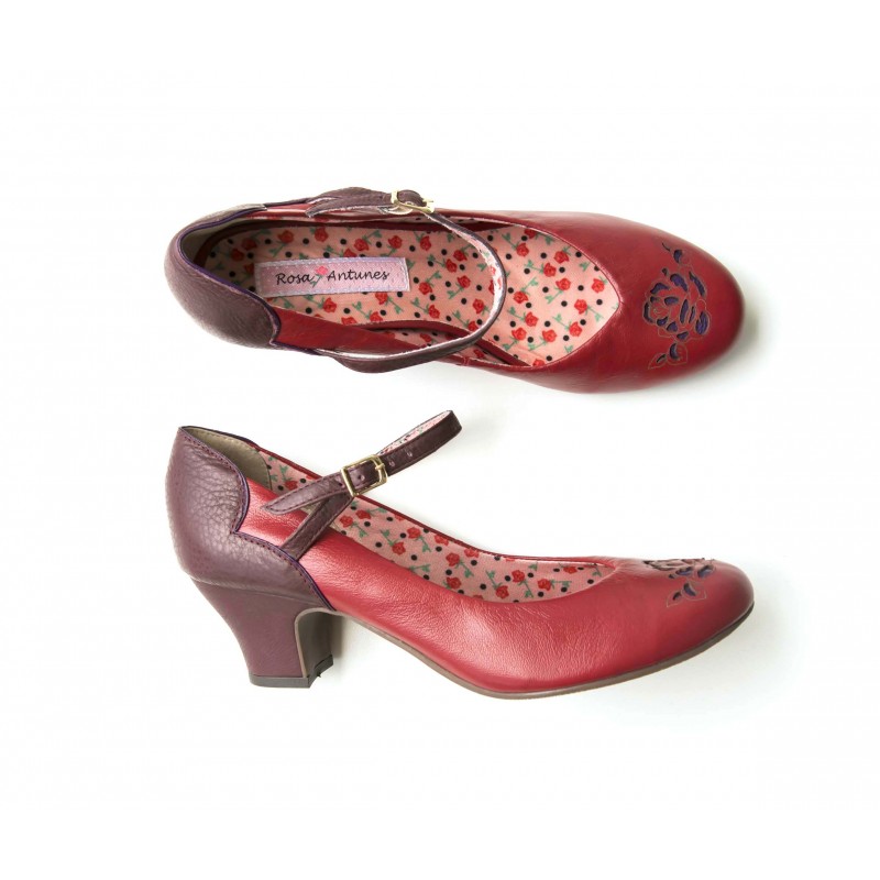 Sapato vintage Framboesa / Jaboticaba - Rosa Antunes