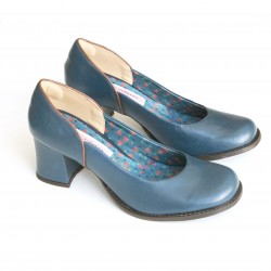 Sapato scarpin em couro azul noite c/ detalhe marrom