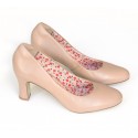 Scarpin retro em couro  Baunillha